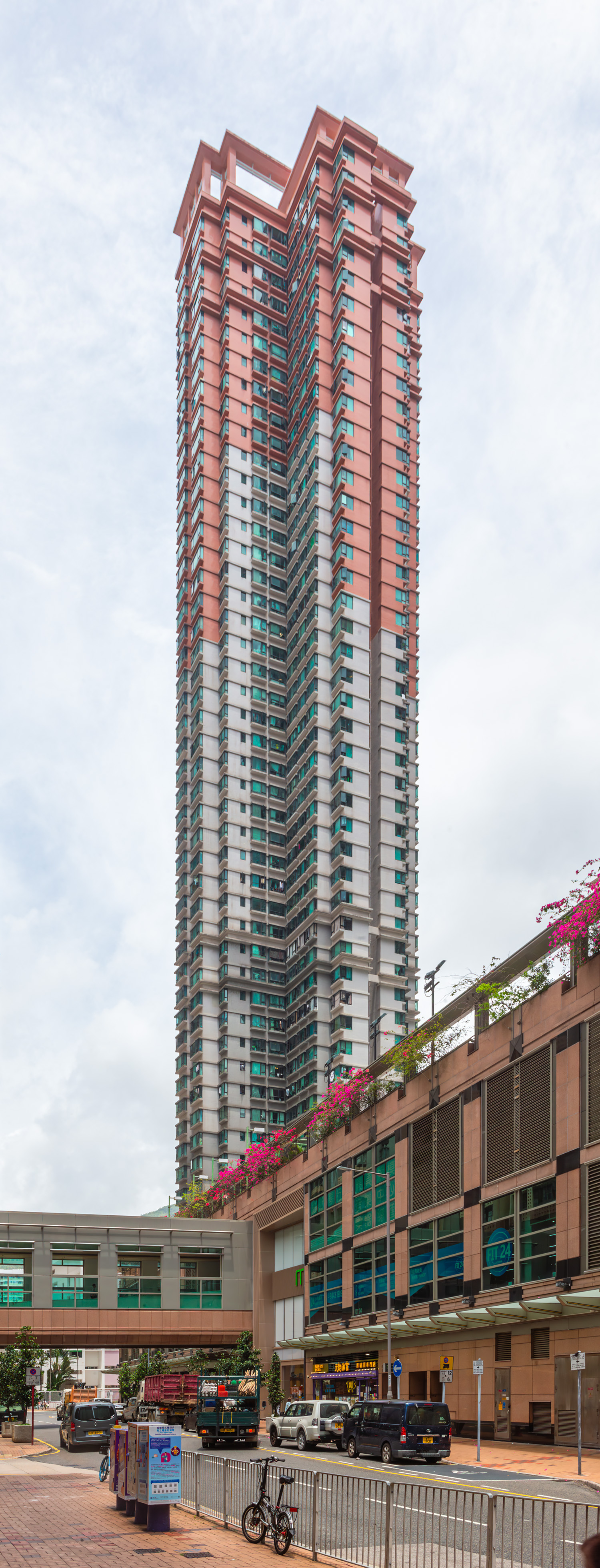 Metropolis Tower 1, Hong Kong - View from the south. © Mathias Beinling